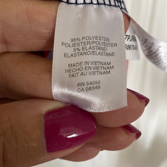 Jones New York Signature Petite Stretchy top - Picture 9 of 14